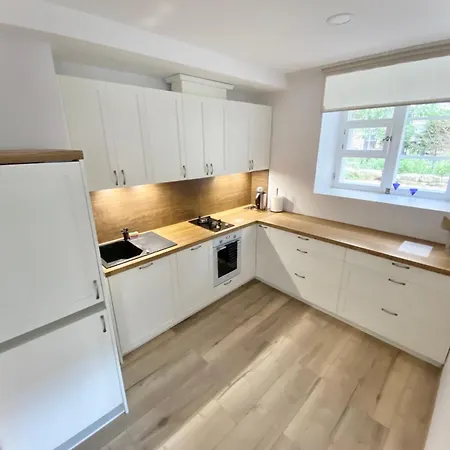 Charming One Bedroom Apartment In Central Tallinn Exteriör bild