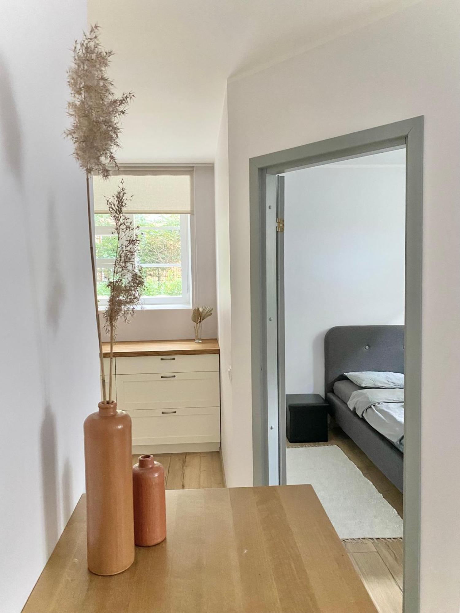Charming One Bedroom In Huoneisto