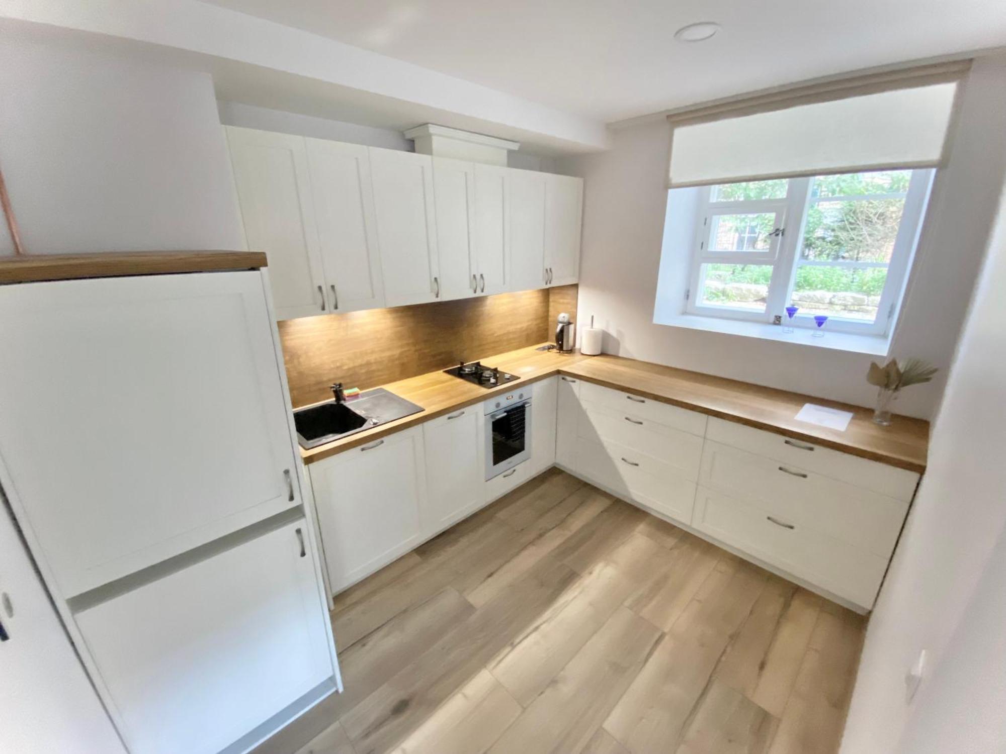 Charming One Bedroom In *